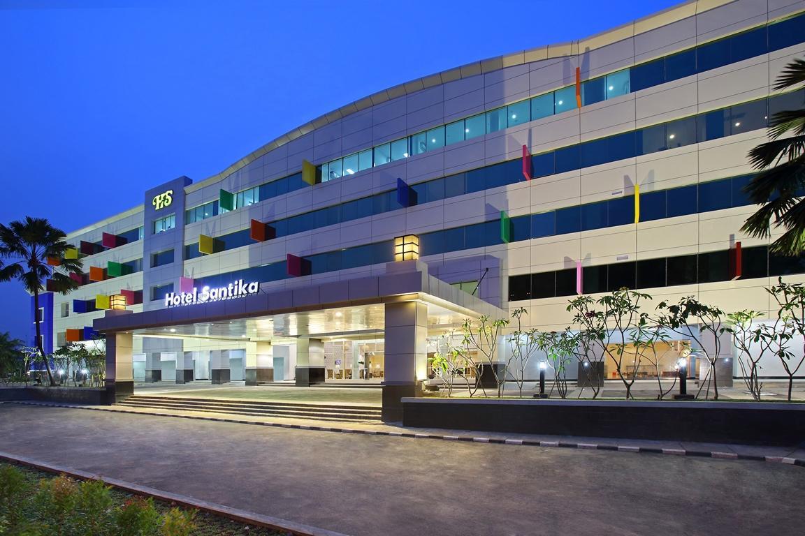 Hotel Santika Kelapa Gading Jakarta Exterior photo